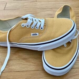 NWOT Mustard/Gold Authentic Vans (Unisex)